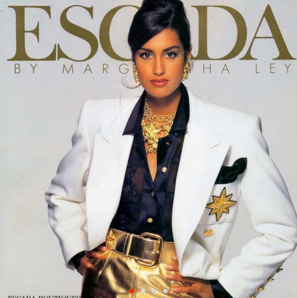 Vintage 80's or 90's Escada Gold Waist Belt😍
